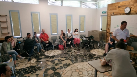 קורס החייאת תינוקות להורים צעירים