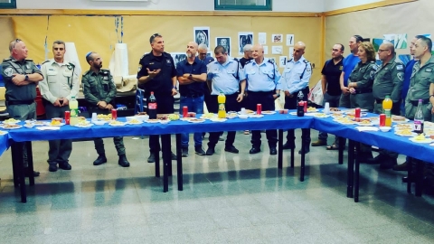 הרמת כוסית מתנדבי מתמיד וגיפים